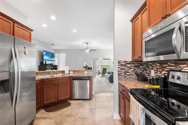 193 LAKE ARIETTA COURT, Auburndale, FL 33823