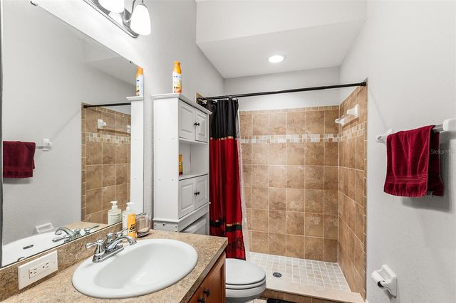 193 LAKE ARIETTA COURT, Auburndale, FL 33823