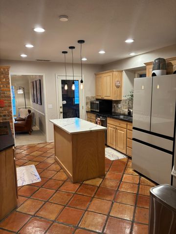 7717 TRIPP Avenue, Amarillo, TX 79121