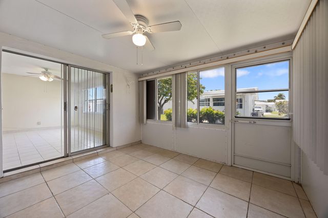 904 SW 5th Court, Boynton Beach, FL 33426