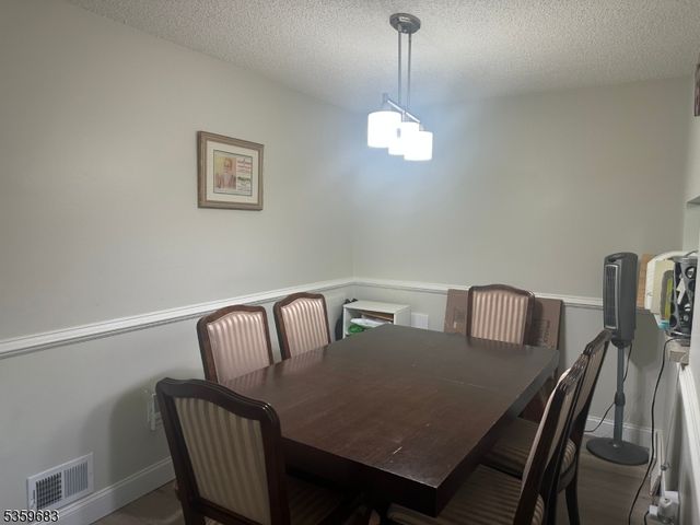 167 Rachel Ct, Franklin Twp., NJ 08823