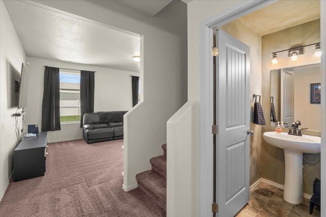 414 S Beeman St, Airway Heights, WA 99001