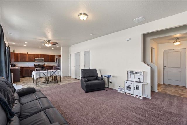 414 S Beeman St, Airway Heights, WA 99001