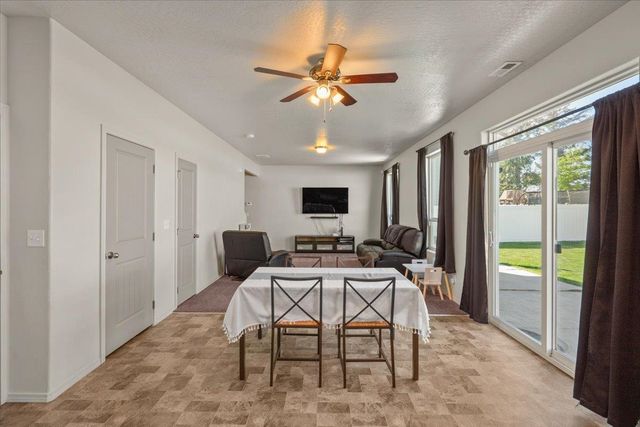 414 S Beeman St, Airway Heights, WA 99001