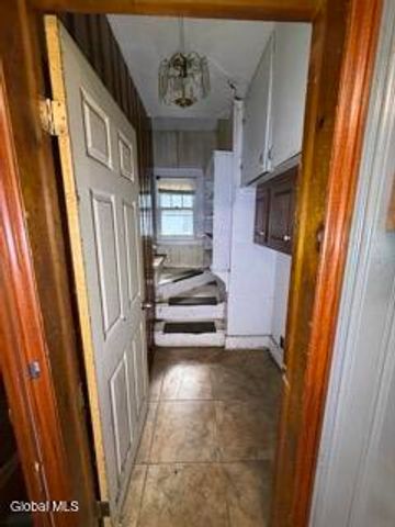 5 Lockrow Boulevard, Colonie, NY 12205