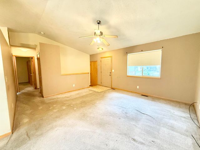 2118 N Piatt Ave, Wichita, KS 67214