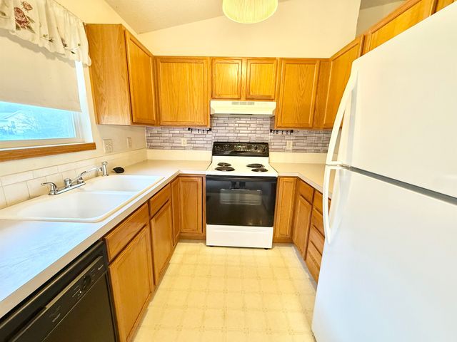 2118 N Piatt Ave, Wichita, KS 67214