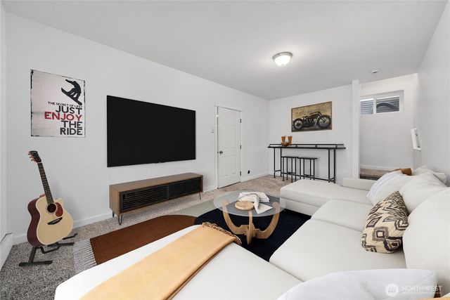 19463 Scoter Lane NE, Poulsbo, WA 98370