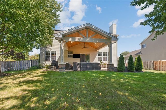 16557 Watters Drive, Lockport, IL 60441