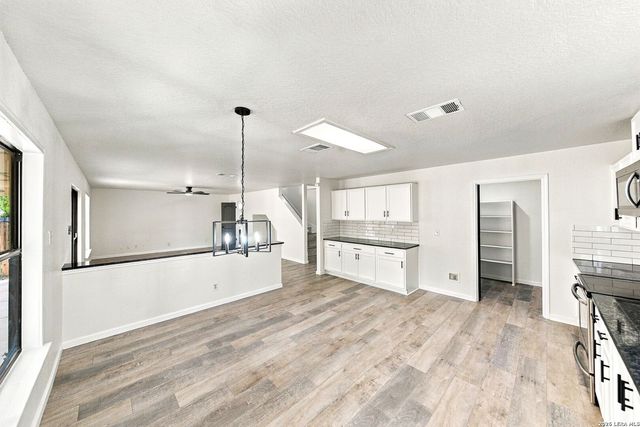 5068 Viking Coral, San Antonio, TX 78244