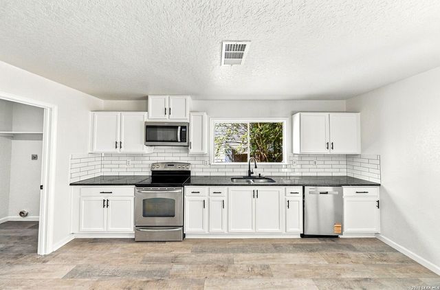 5068 Viking Coral, San Antonio, TX 78244