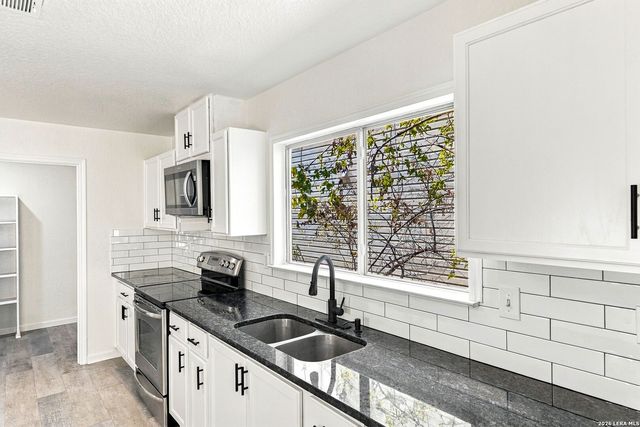 5068 Viking Coral, San Antonio, TX 78244