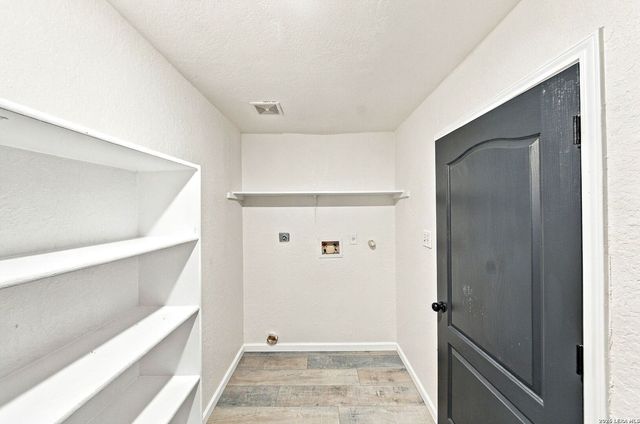5068 Viking Coral, San Antonio, TX 78244