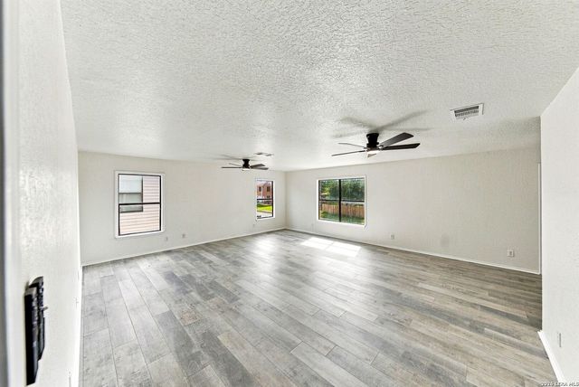 5068 Viking Coral, San Antonio, TX 78244