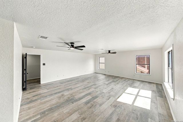 5068 Viking Coral, San Antonio, TX 78244