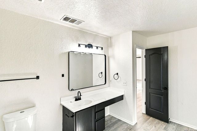 5068 Viking Coral, San Antonio, TX 78244
