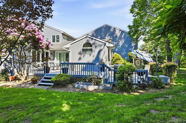 3 Heiko Court, Northport, NY 11768