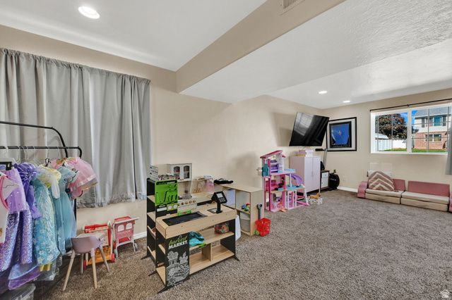 482 W 275 N, Clearfield, UT 84015