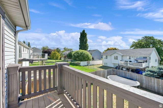 482 W 275 N, Clearfield, UT 84015