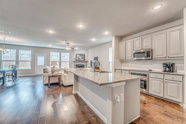 909 Gambel Drive, Sherman, TX 75092