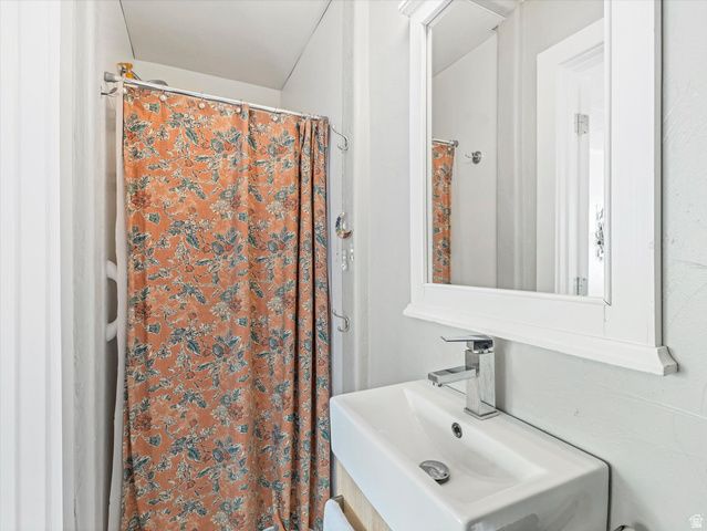 743 E 900 S, Salt Lake City, UT 84105