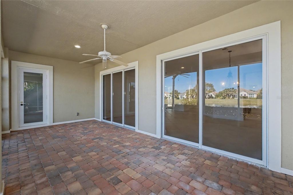 Image 11 of property listing at 2158 FALLS CIRCLE, Vero Beach, FL 32967