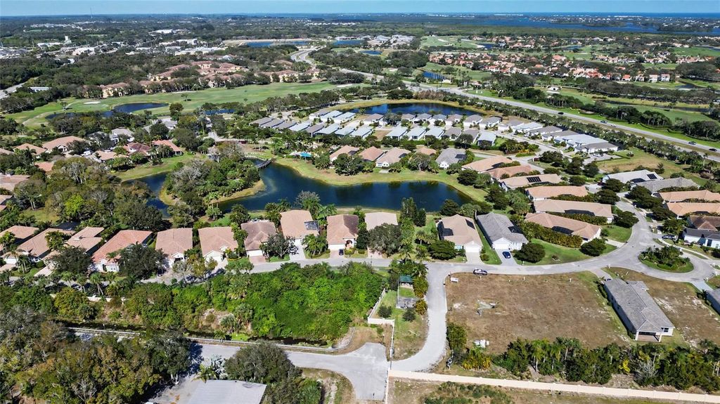 Image 36 of property listing at 2158 FALLS CIRCLE, Vero Beach, FL 32967