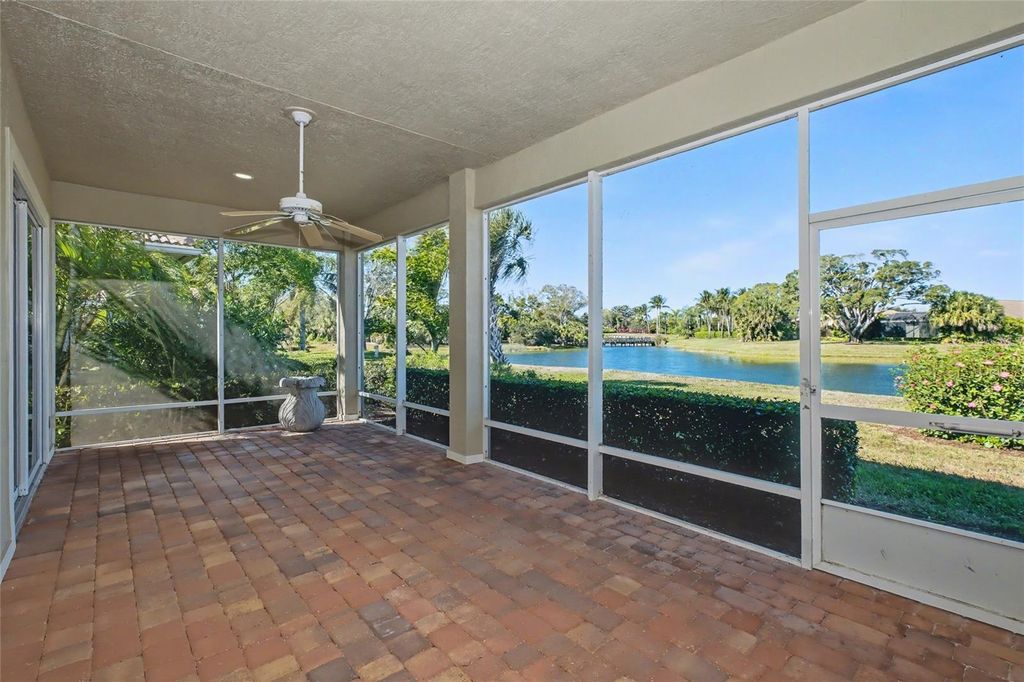 Image 9 of property listing at 2158 FALLS CIRCLE, Vero Beach, FL 32967