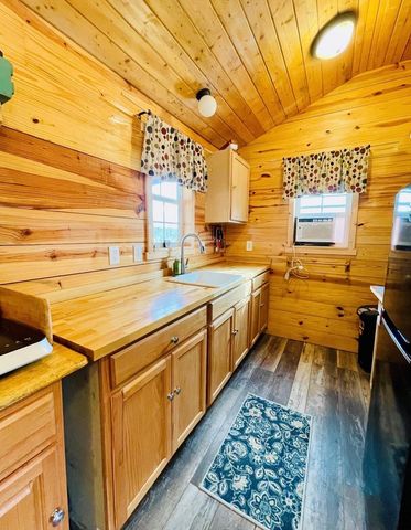214 Cedar Creek Park Road, Whitney, TX 76692