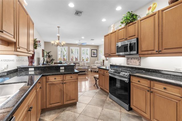 3020 NW 125th Avenue 108, Sunrise, FL 33323