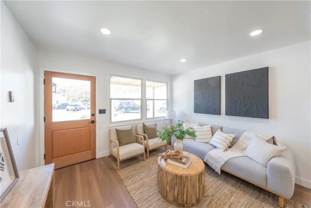 218 Muroc, Fullerton, CA 92833