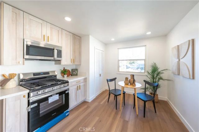 218 Muroc, Fullerton, CA 92833