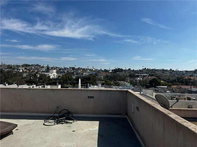 425 11th, Hermosa Beach, CA 90254