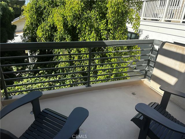 425 11th, Hermosa Beach, CA 90254