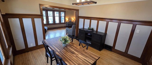 9120 S Chicago COURT, Oak Creek, WI 53154