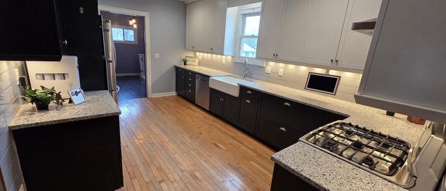 9120 S Chicago COURT, Oak Creek, WI 53154