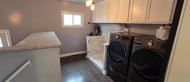 9120 S Chicago COURT, Oak Creek, WI 53154