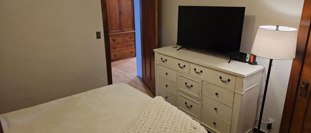 9120 S Chicago COURT, Oak Creek, WI 53154