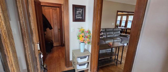 9120 S Chicago COURT, Oak Creek, WI 53154