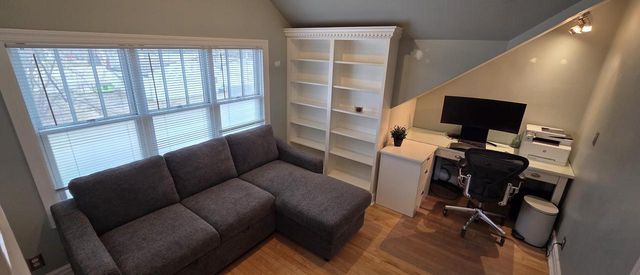 9120 S Chicago COURT, Oak Creek, WI 53154