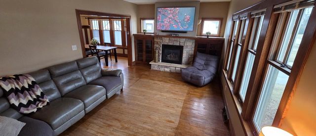 9120 S Chicago COURT, Oak Creek, WI 53154