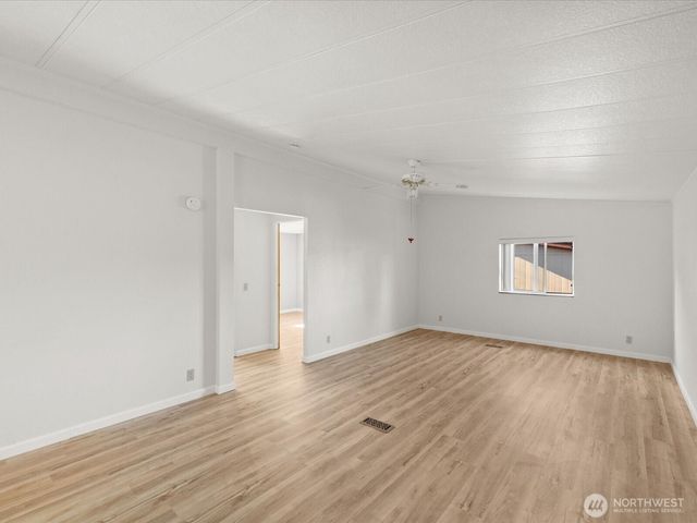 1427 100th Street SW #127, Everett, WA 98204