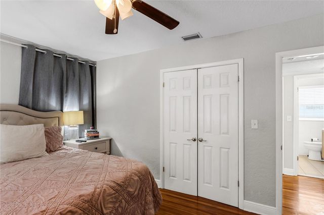 2425 36TH AVENUE N, St Petersburg, FL 33713