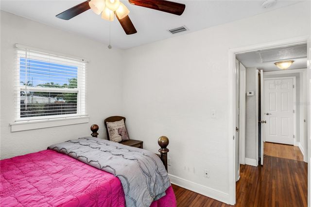 2425 36TH AVENUE N, St Petersburg, FL 33713