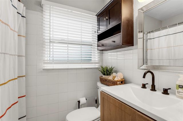 2425 36TH AVENUE N, St Petersburg, FL 33713