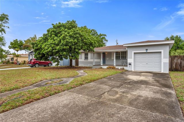 2425 36TH AVENUE N, St Petersburg, FL 33713