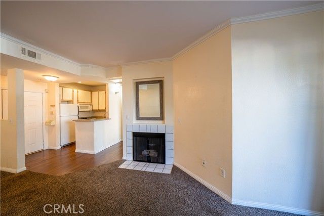 640 W 4th 101, Long Beach, CA 90802