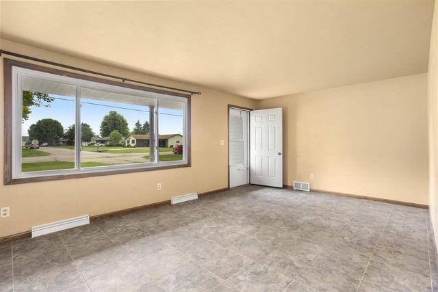 W5646 VANS ROAD, Appleton, WI 54915