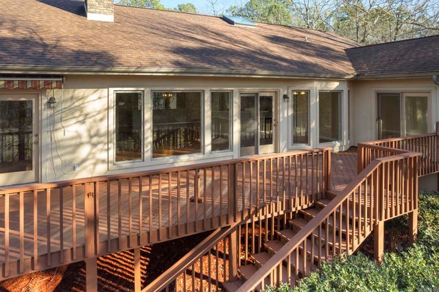 15 Temerario Place, Hot Springs Village, AR 71909