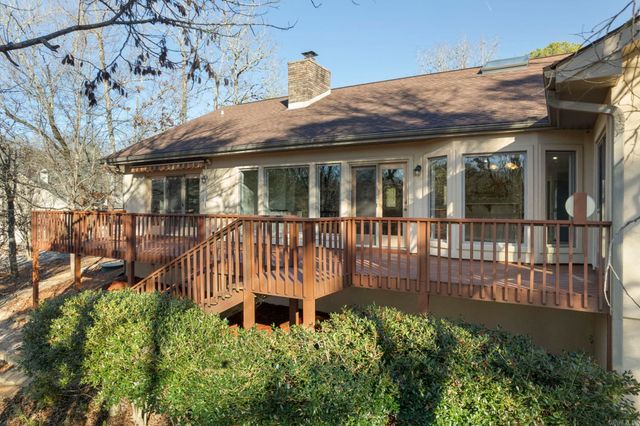 15 Temerario Place, Hot Springs Village, AR 71909